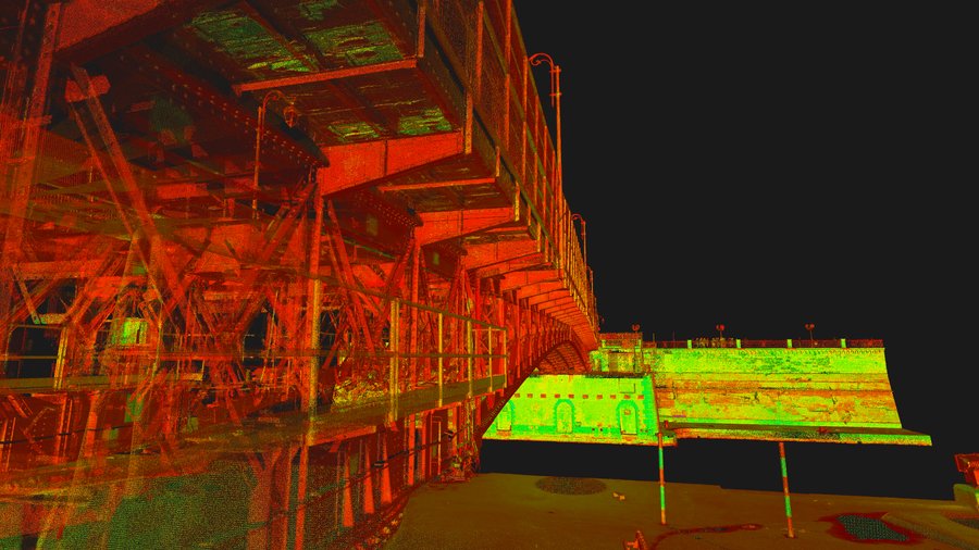 Ponte girevole di Taranto: sotto l'impalcato metallico Nuvola di punti da laser scanner: Ponte girevole di Taranto: sotto l'impalcato metallico